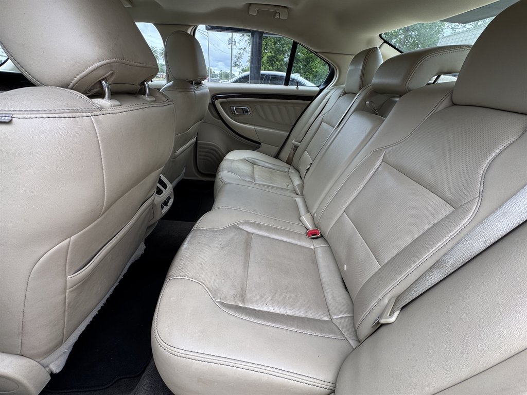 2018 Ford Taurus - $14,900