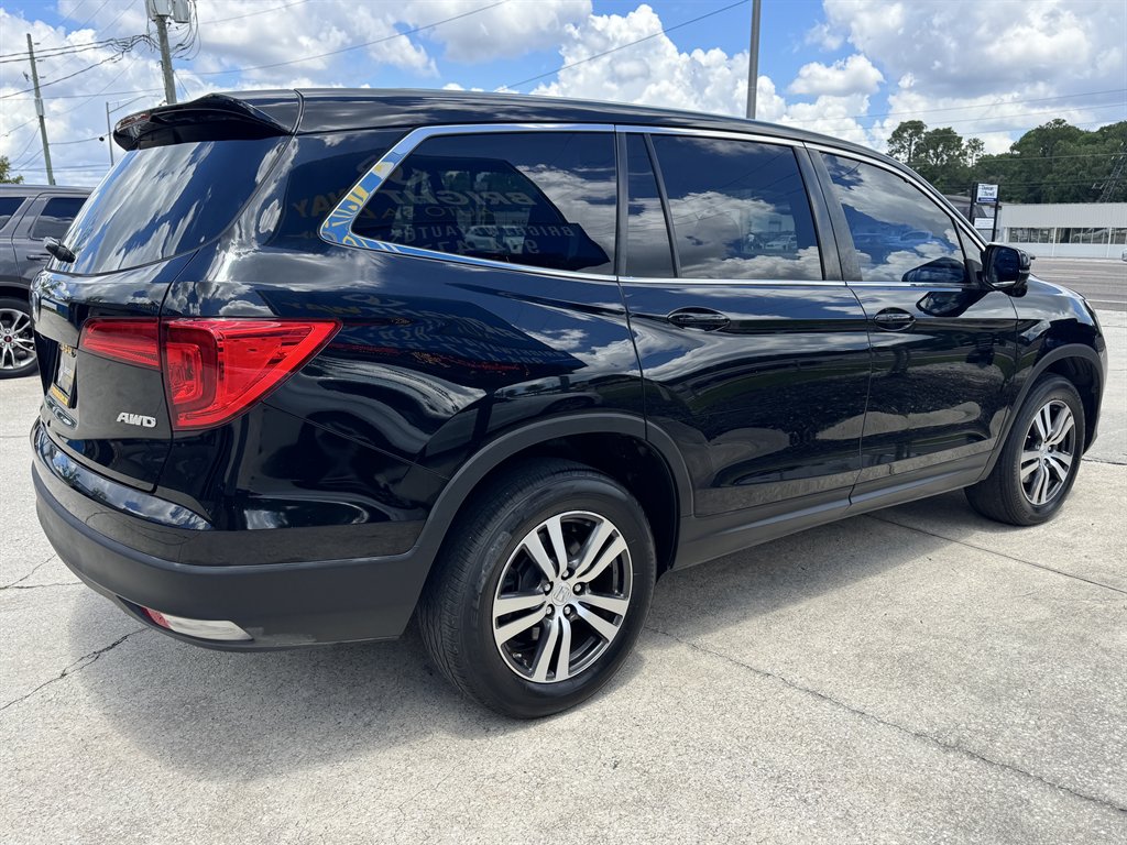 2018 Honda Pilot - $18,900