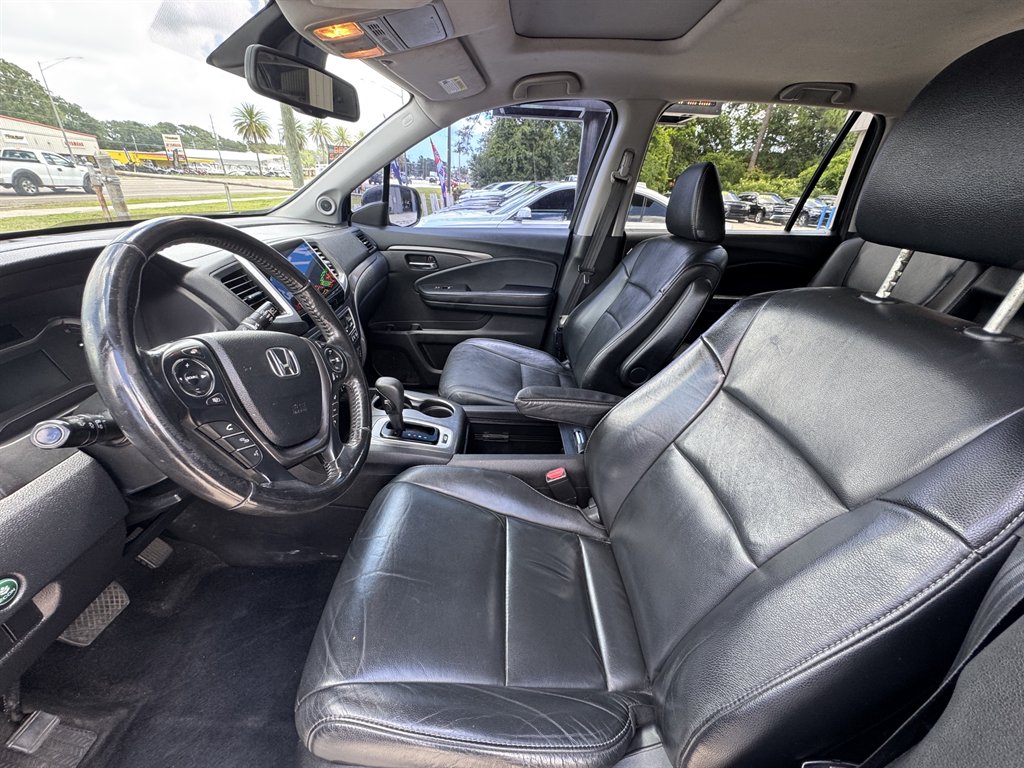 2018 Honda Pilot - $18,900