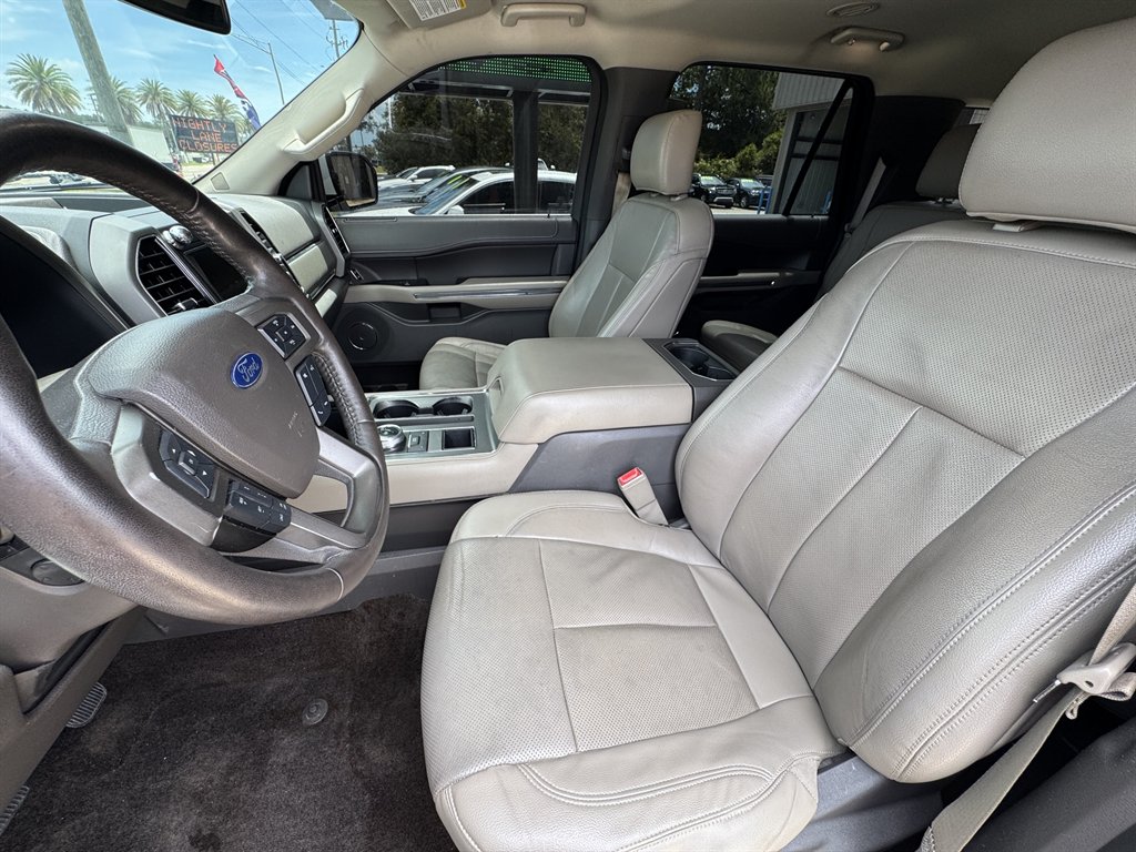 2018 Ford Expedition - $18,900