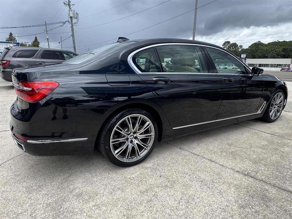 2019 BMW 7 Series - $21,900