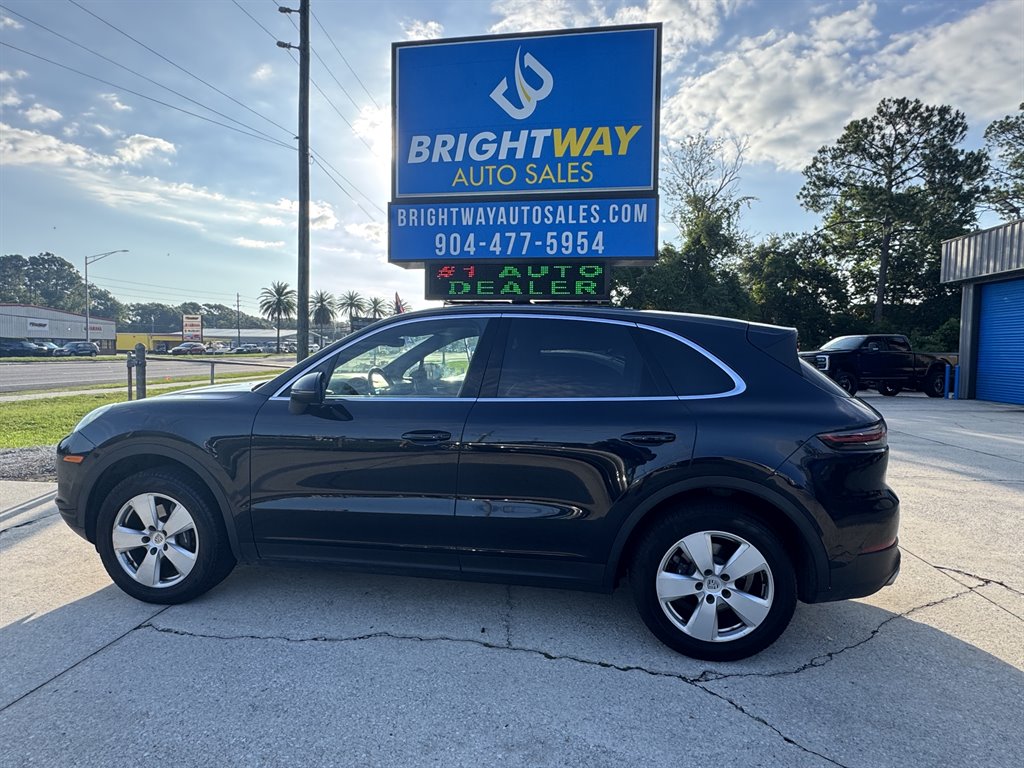 2019 Porsche Cayenne - $27,900