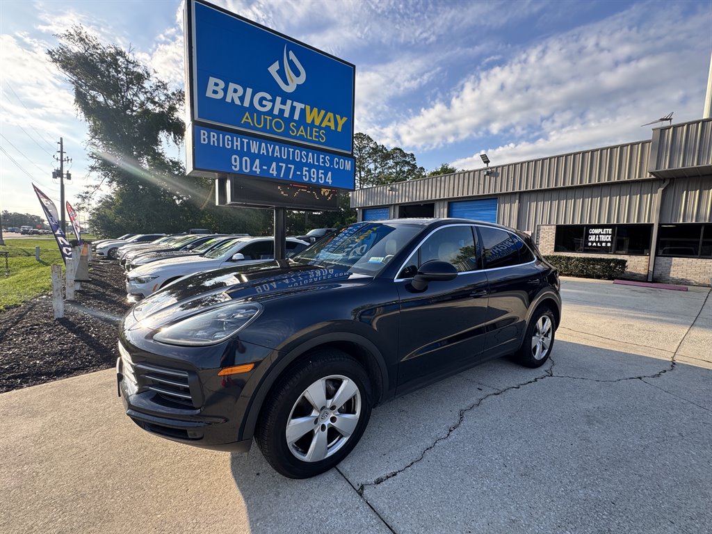 2019 Porsche Cayenne - $27,900