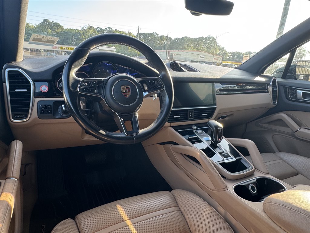 2019 Porsche Cayenne - $27,900