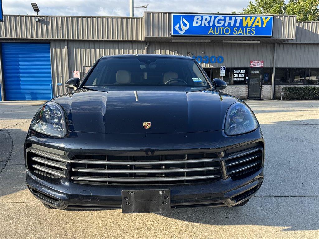 2019 Porsche Cayenne - $27,900