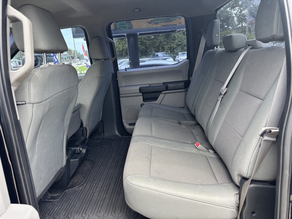 2017 Ford F350 - $32,900