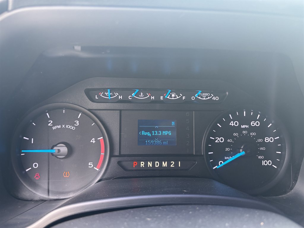2017 Ford F350 - $32,900