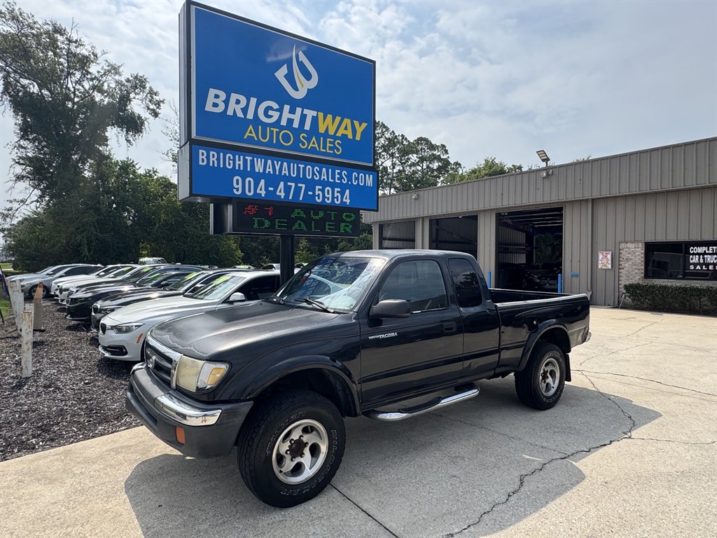 2000 Toyota Tacoma - $5,900