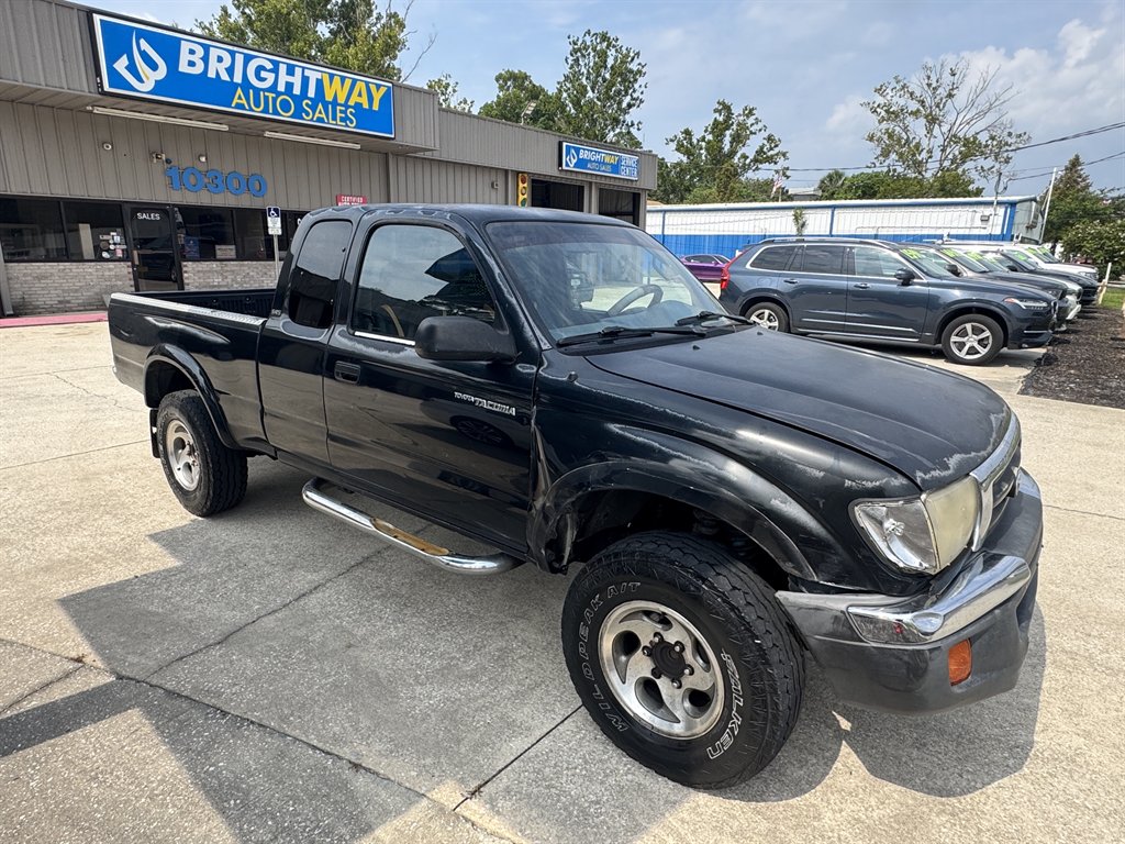 2000 Toyota Tacoma - $5,900
