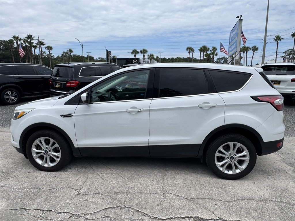 2017 Ford Escape - $9,900