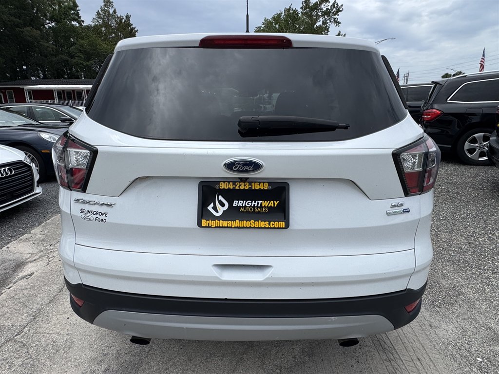 2017 Ford Escape - $9,900