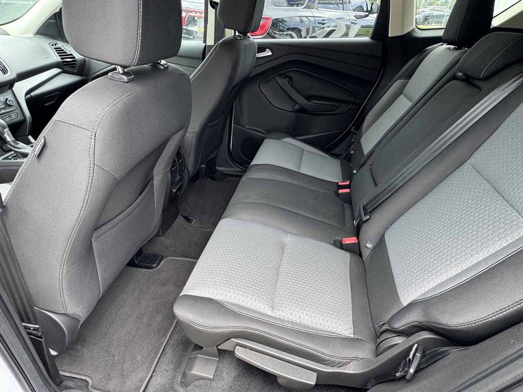 2017 Ford Escape - $9,900