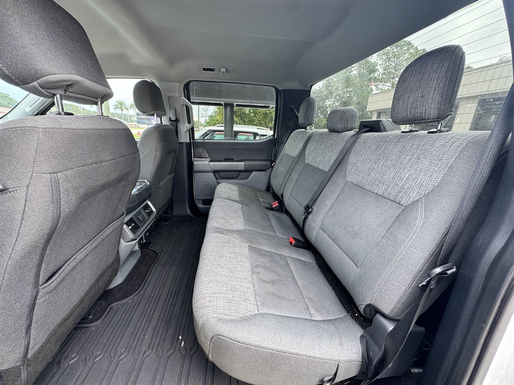 2021 Ford F-150 - $31,900