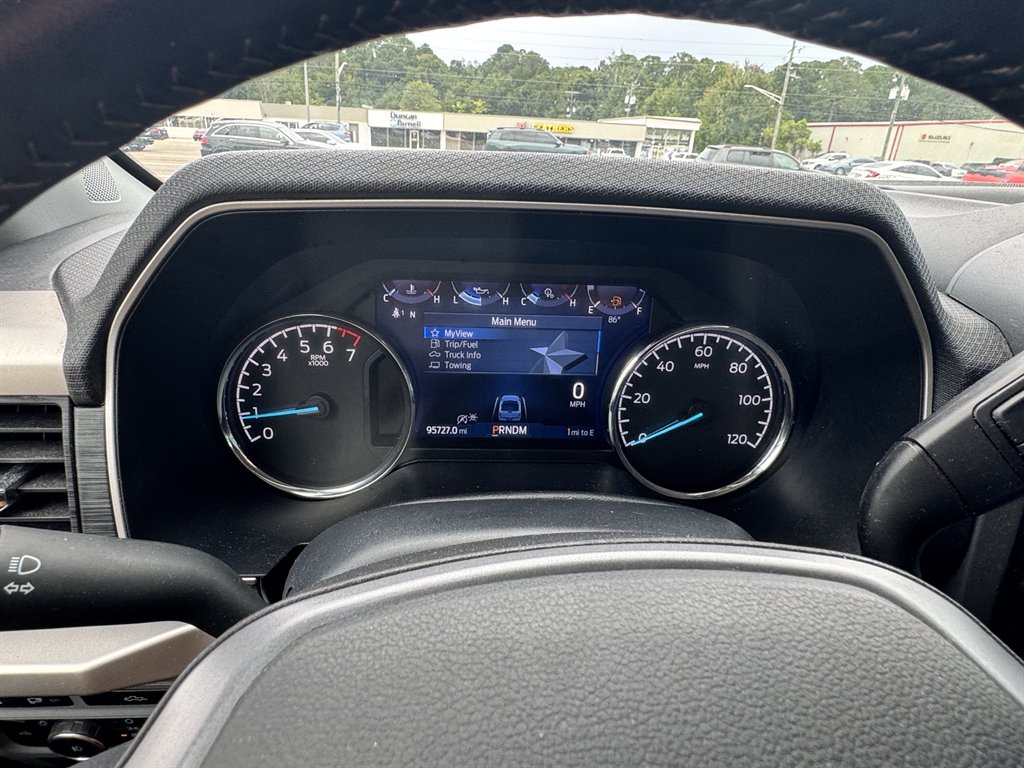 2021 Ford F-150 - $31,900