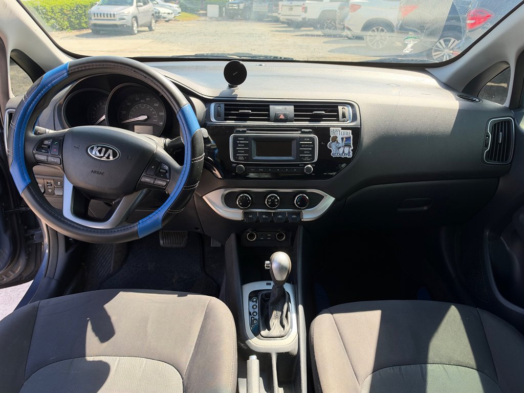 2016 Kia Rio - $5,900