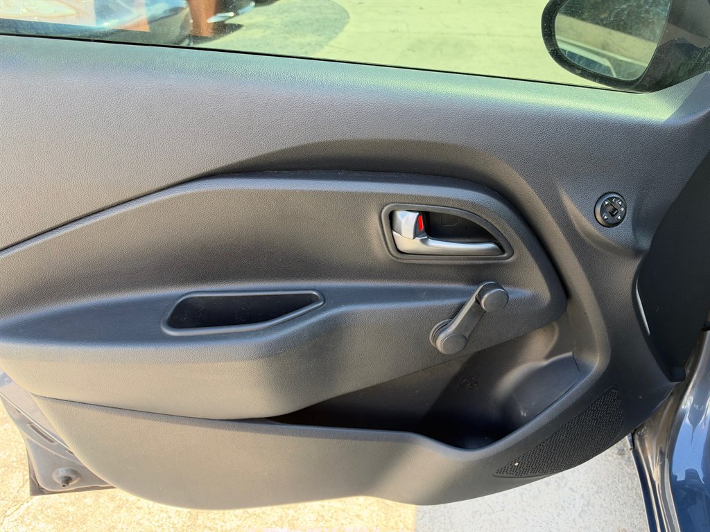 2016 Kia Rio - $5,900