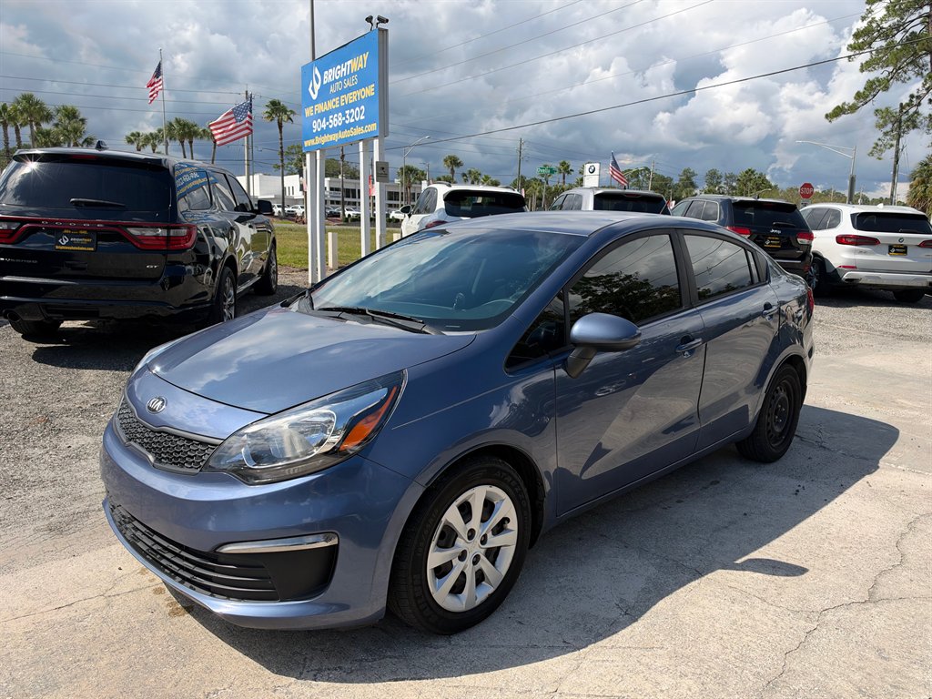 2016 Kia Rio - $5,900