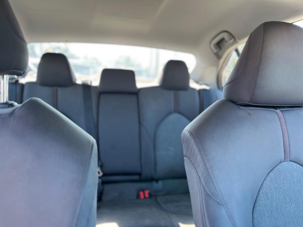 2018 Toyota Camry LE photo