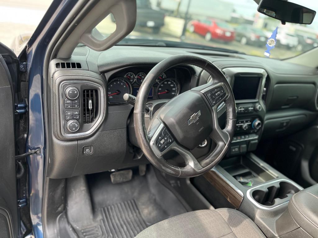 2019 Chevrolet Silverado 1500 RST photo