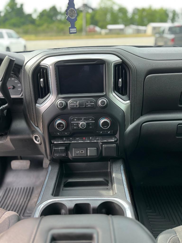 2019 Chevrolet Silverado 1500 RST photo