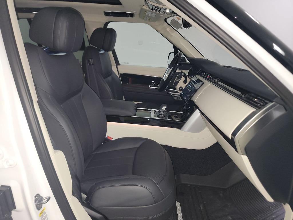 2023 Land Rover Range Rover - $144,995