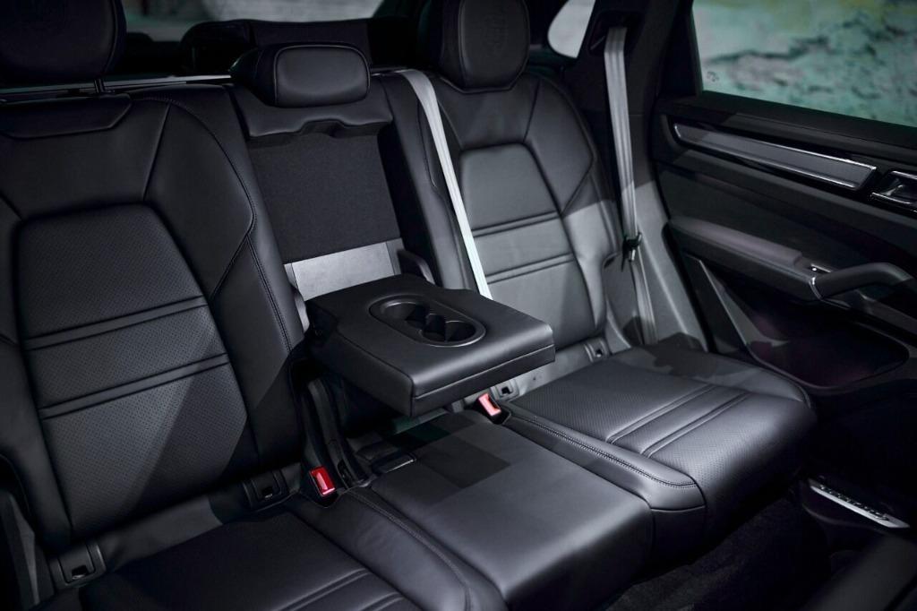 2023 Porsche Cayenne - $99,995