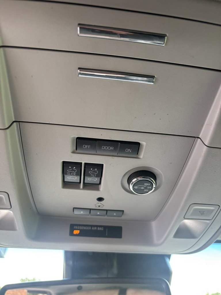 2018 Chevrolet Tahoe LT photo