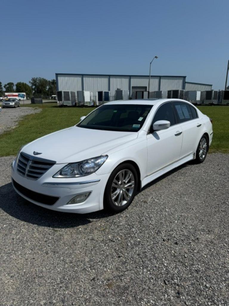 2013 Hyundai Genesis