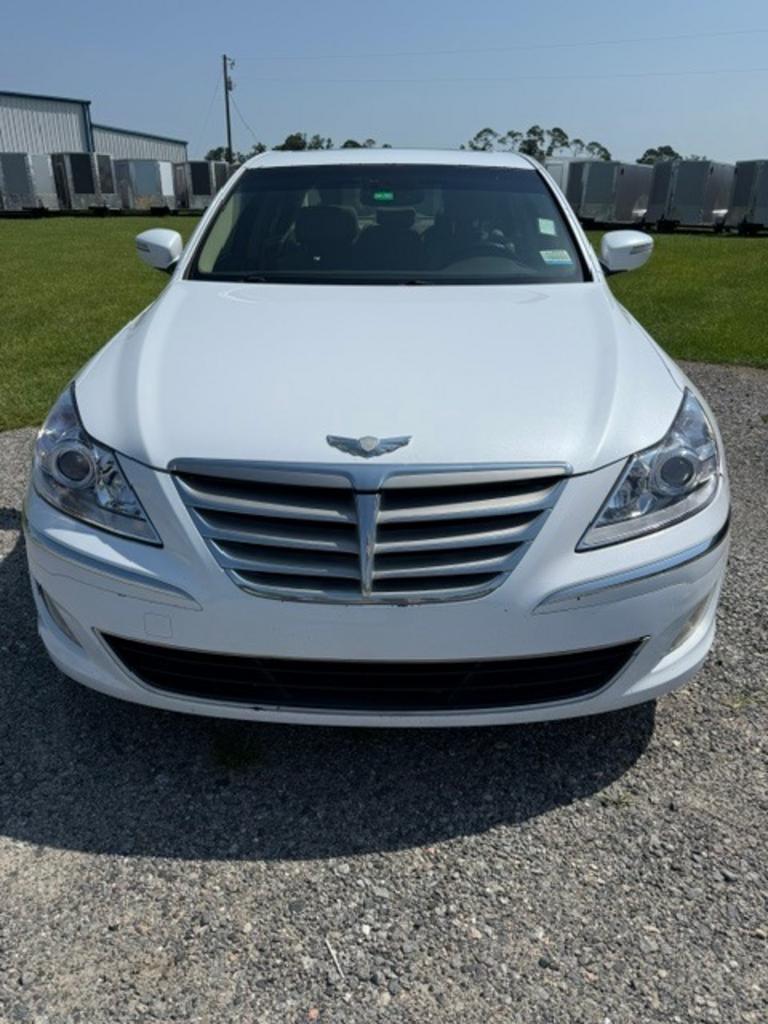 2013 Hyundai Genesis