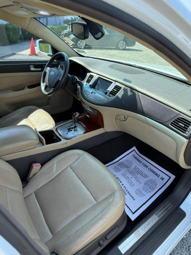 2013 Hyundai Genesis