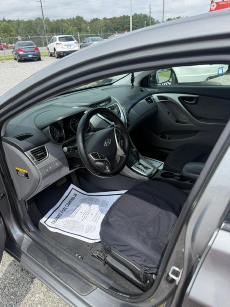 2012 Hyundai Elantra
