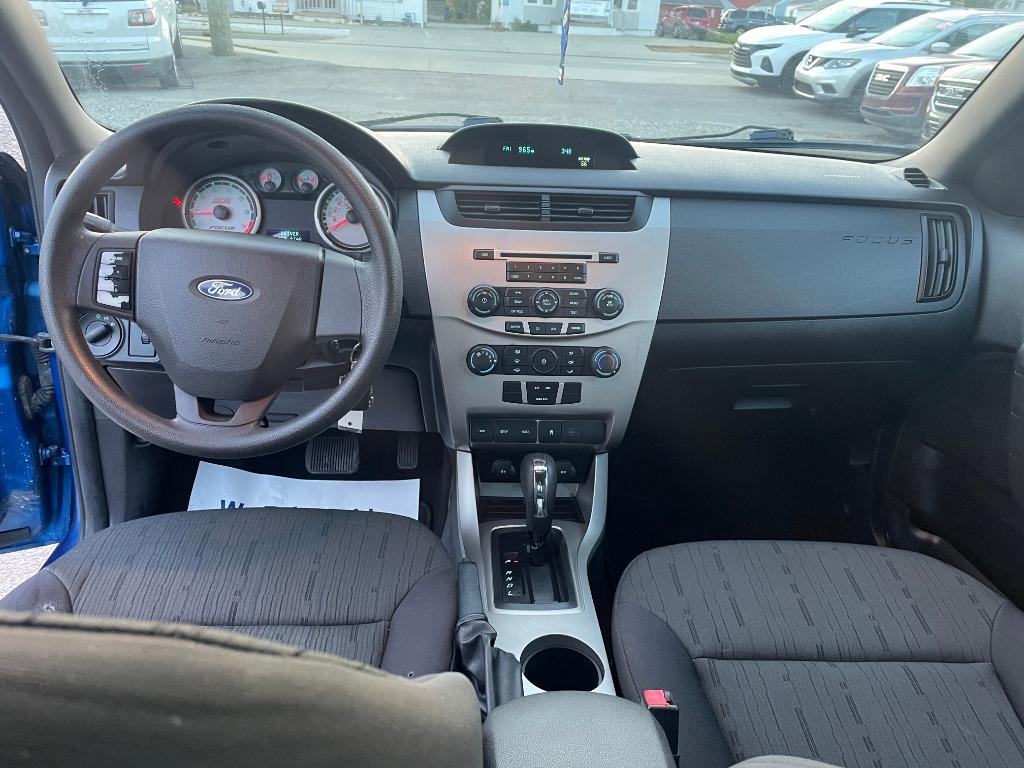 2011 Ford Focus SE photo