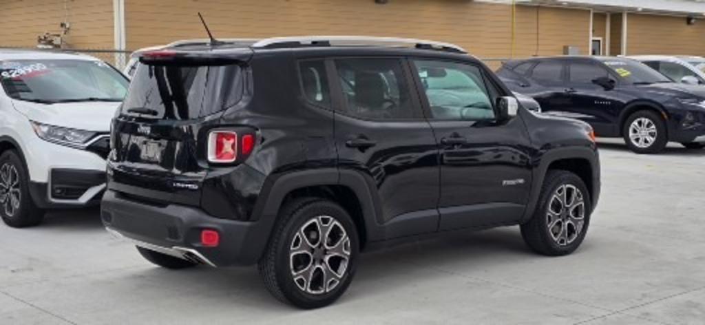 2015 Jeep Renegade Limited photo