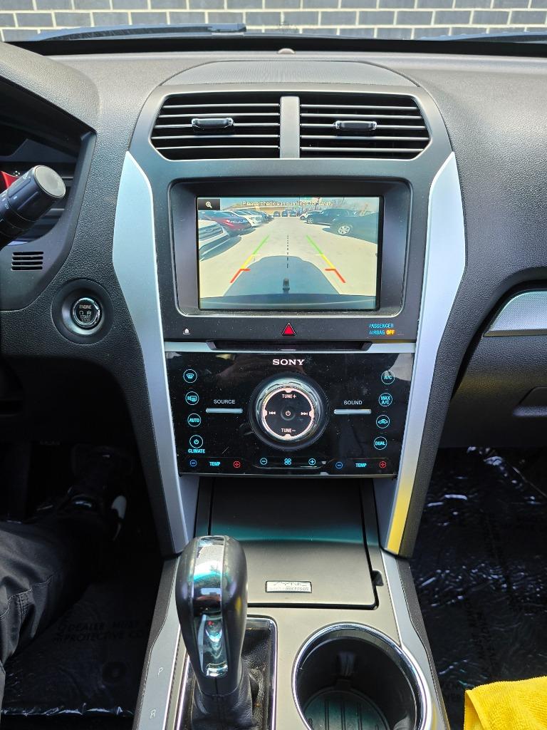 2015 Ford Explorer Sport photo