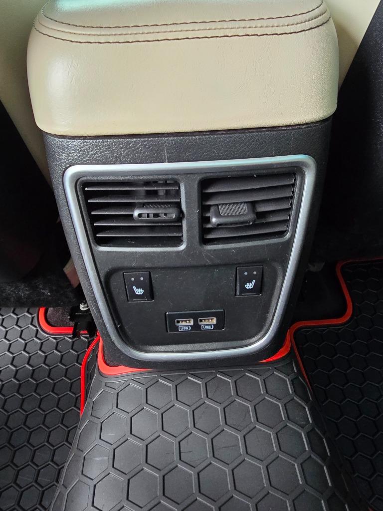 2018 Chrysler 300 Limited photo