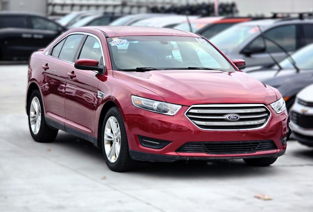 2016 Ford Taurus SEL