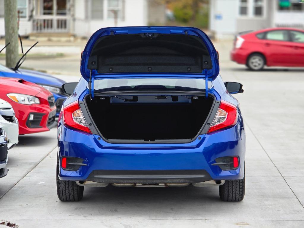2018 Honda Civic EX-T photo