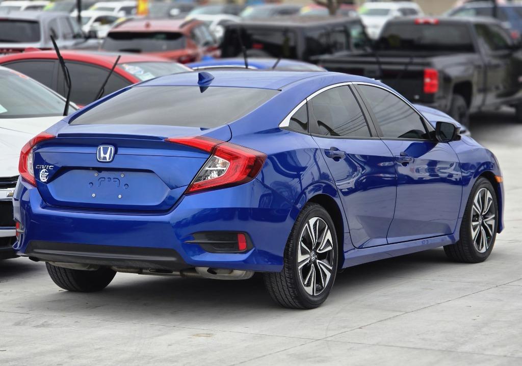 2018 Honda Civic EX-T photo