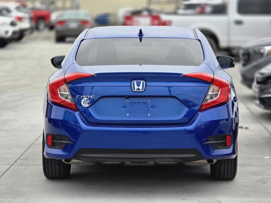 2018 Honda Civic EX-T photo
