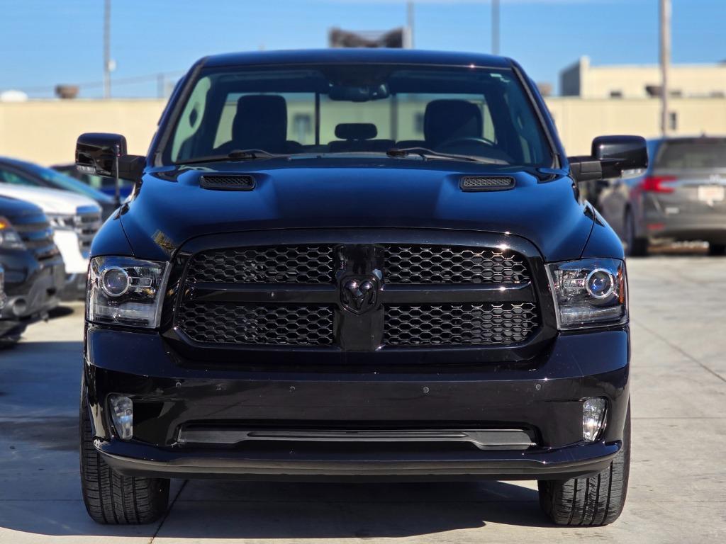 2015 RAM 1500 Sport photo
