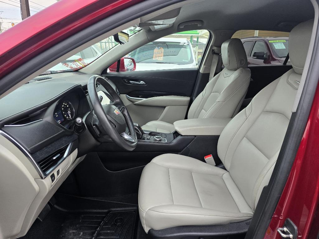 2019 Cadillac XT4 Premium Luxury photo