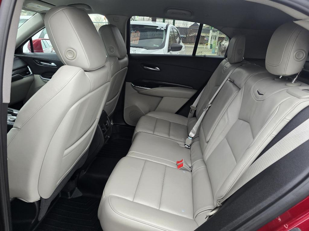 2019 Cadillac XT4 Premium Luxury photo