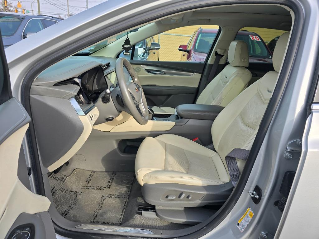 2018 Cadillac XT5 - $18,900