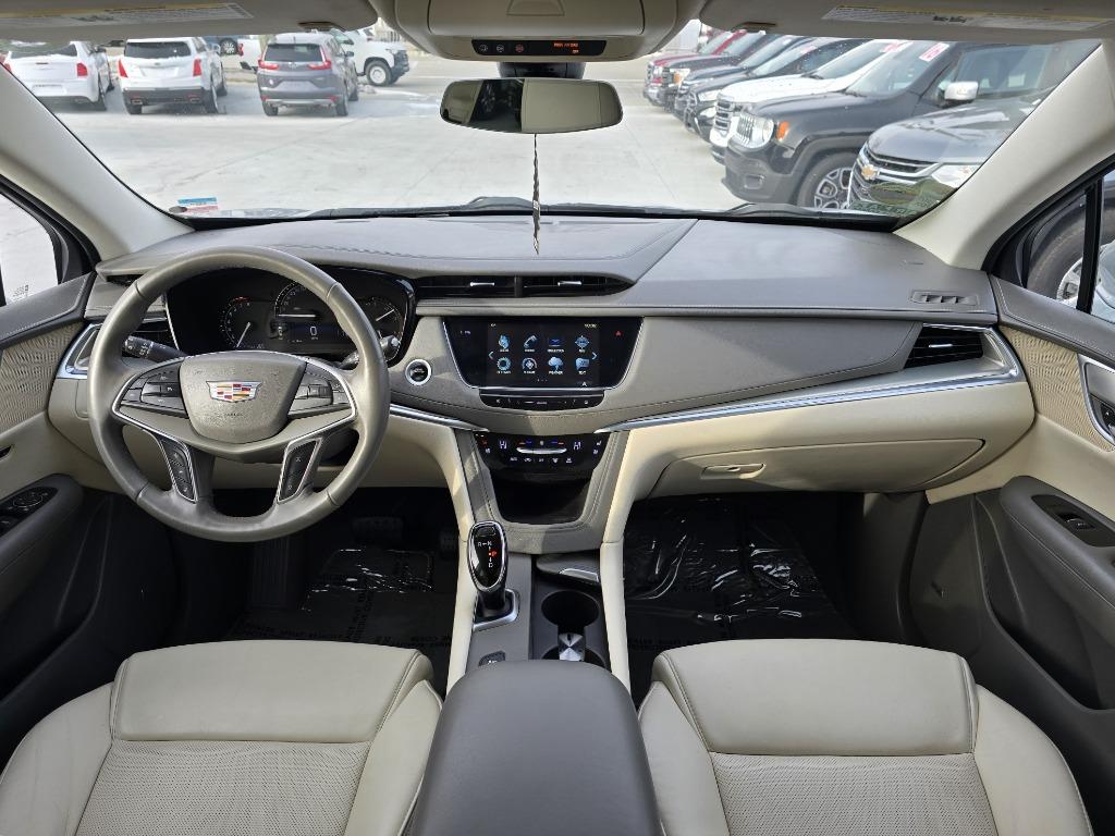 2018 Cadillac XT5 - $18,900