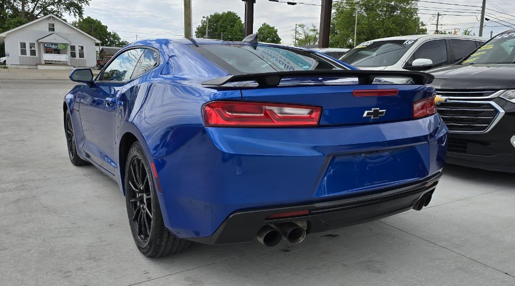2016 Chevrolet Camaro LT photo