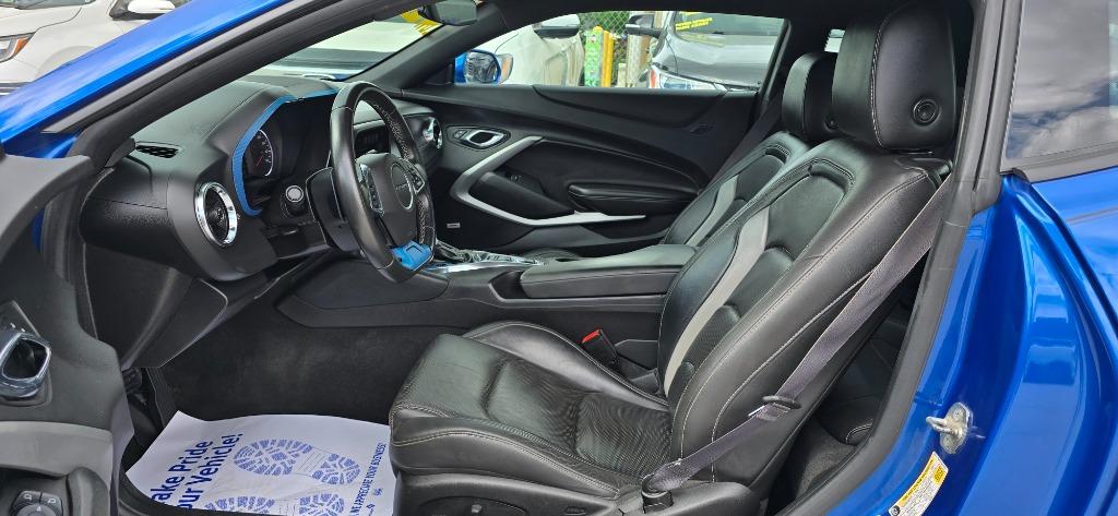 2016 Chevrolet Camaro LT photo
