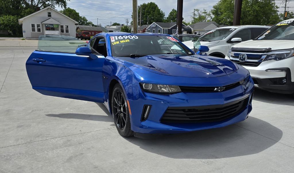 2016 Chevrolet Camaro LT photo