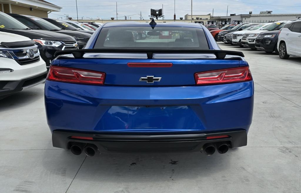 2016 Chevrolet Camaro LT photo