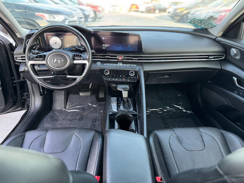 2021 Hyundai Elantra - $15,990