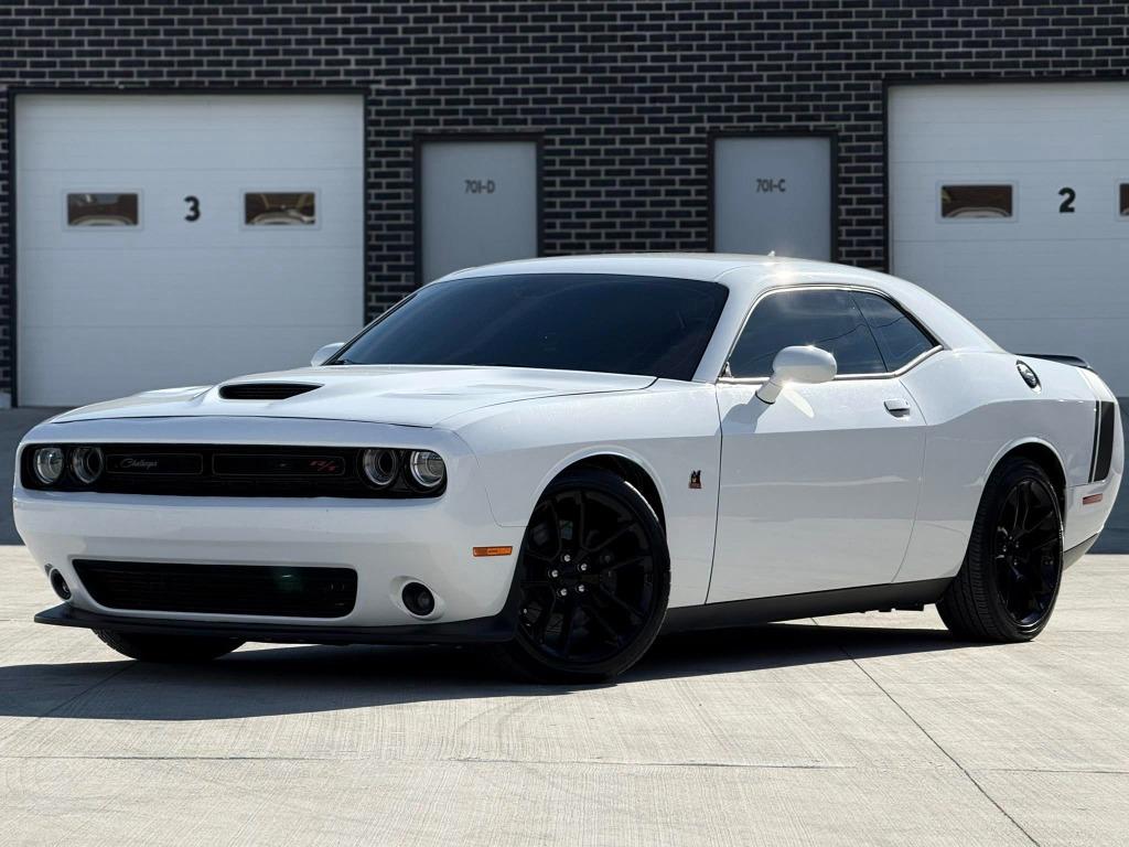 2020 Dodge Challenger - $26,900